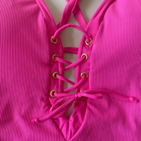 NWOT BECCA Women's Standard Modern Edge One Piece Swimsuit - Picture 11 of 14